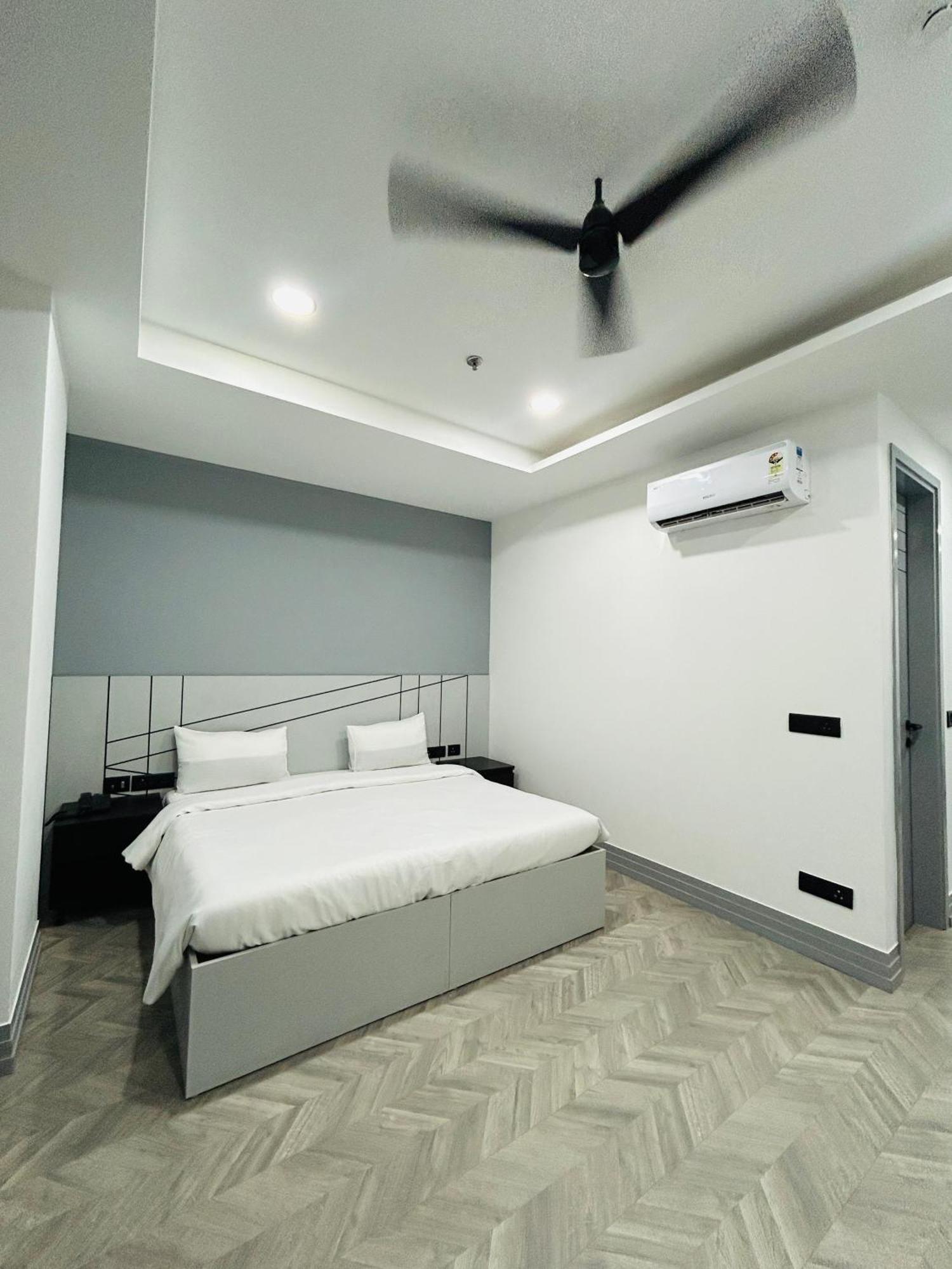 Bedchambers Serviced Apartment, Golf Course, Gurgaon Exterior foto